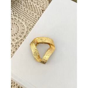 Vintage Goldtone Textured Scarf Clip Signed Lieba USA Elegant Classic Bruhed Pin